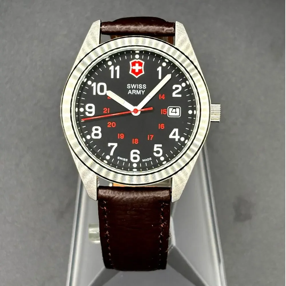 Victorinox Swiss Army Garrison 241083 Black Dial 40mm Leather Watch